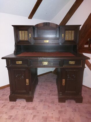 Antiker Schreibtisch