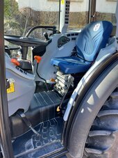 Bild 3 Traktor Schlepper New Holland T4 - 110V
