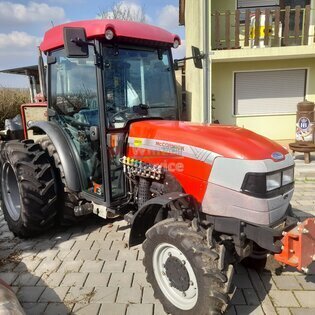 Schmalspurschlepper/Traktor Mc Cormick F80N