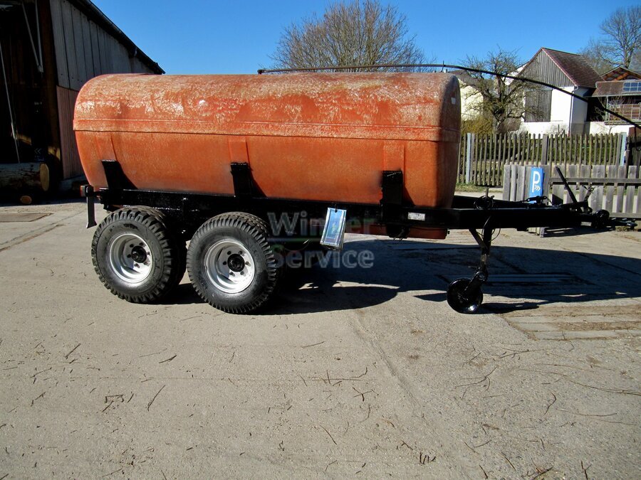 Bild 1 Wasserfass Bauer 6000 ltr