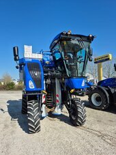 Bild 5 New Holland BRAUD 9070L Vorführmaschine mit Entrapper