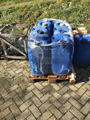 Wasserfässer