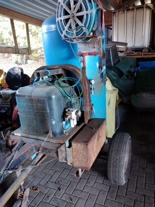 Campagnola Druckluftanlage Wein - Obstbau Schneidkompressor
