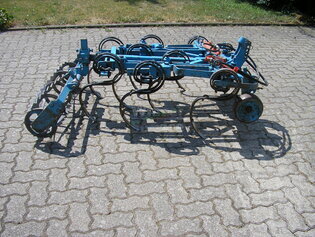 Röllgrubber mit Krümelwalze