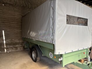 Mannschaftswagen -Planwagen