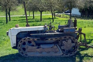 Lamborghini Raupe Weinbergraupe Schmalspurschlepper Oldtimer