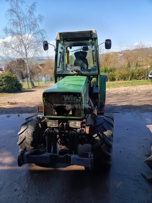 Fendt Schmalspur 275V