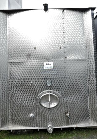 22.500 Liter Tank, Lagertank, mit 3 % Schräge, kubisch V2A