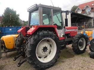 Ackerschlepper MF 1014 mit Fronthydraulik