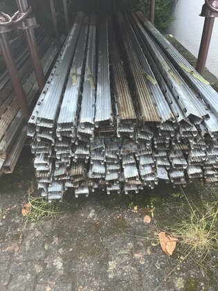 Weinbergs Pfähle/Stickel