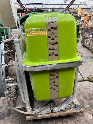 Sprühgerät / Sattelspritze 300l