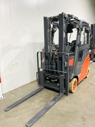 Linde Treibgas Gebrauchstapler H 18 T-01 EVO Triplex