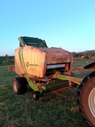 Krone Comprima F 155 XC Rundballenpresse 