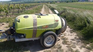 600 Ltr. Spritze, TÜV, Reifen, Druckfilter, Düsen neu! Günstig!!
