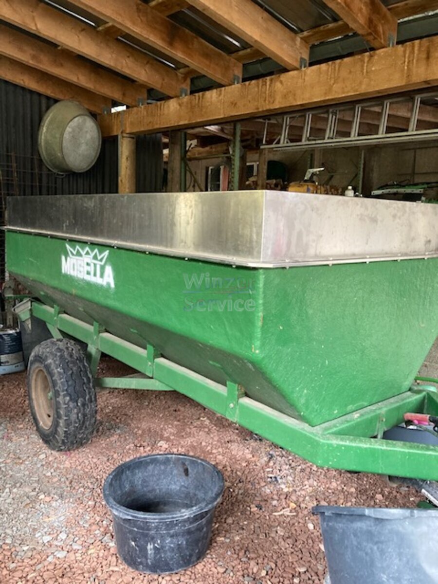 Bild 1 Mosella Erntewagen