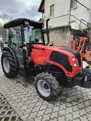 Weinbautraktor Antonio Carraro AV 2.85V