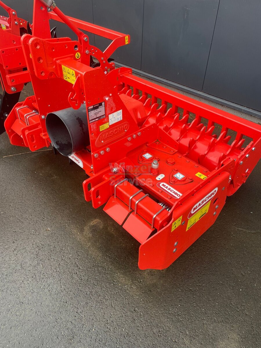 Bild 1 Maschio DL 1500 Kreiselegge