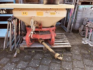 Düngerstreuer für Weinberge